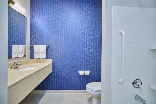 费尔菲尔德旅馆及套房 伯灵顿 image 35