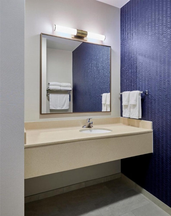 费尔菲尔德旅馆及套房 伯灵顿 image 6